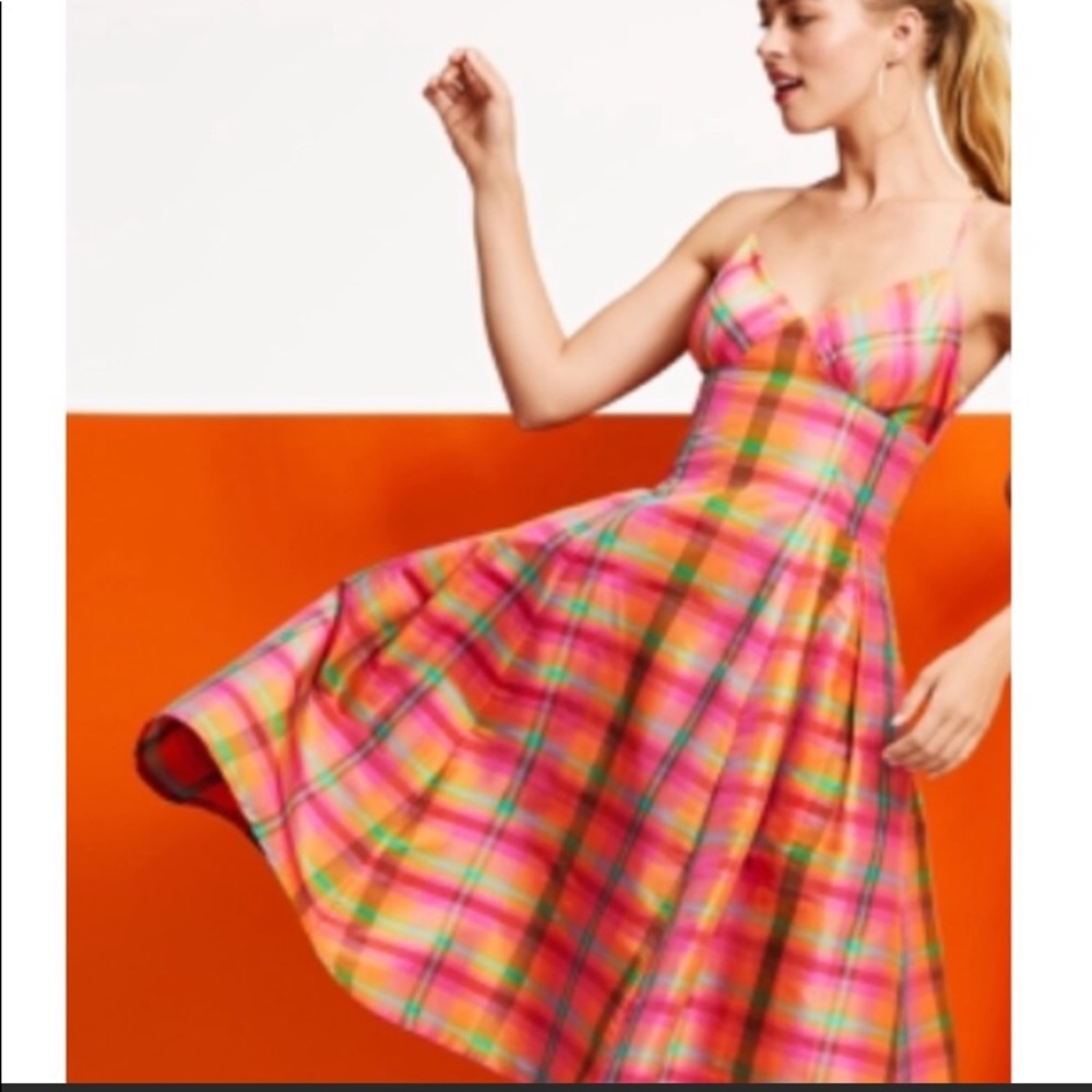 NWOT• 👗Isaac Mizrahi Silk Collection Series